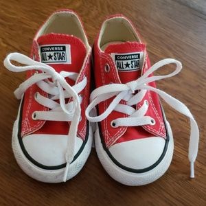 Red Kids Converse All Star sz 7